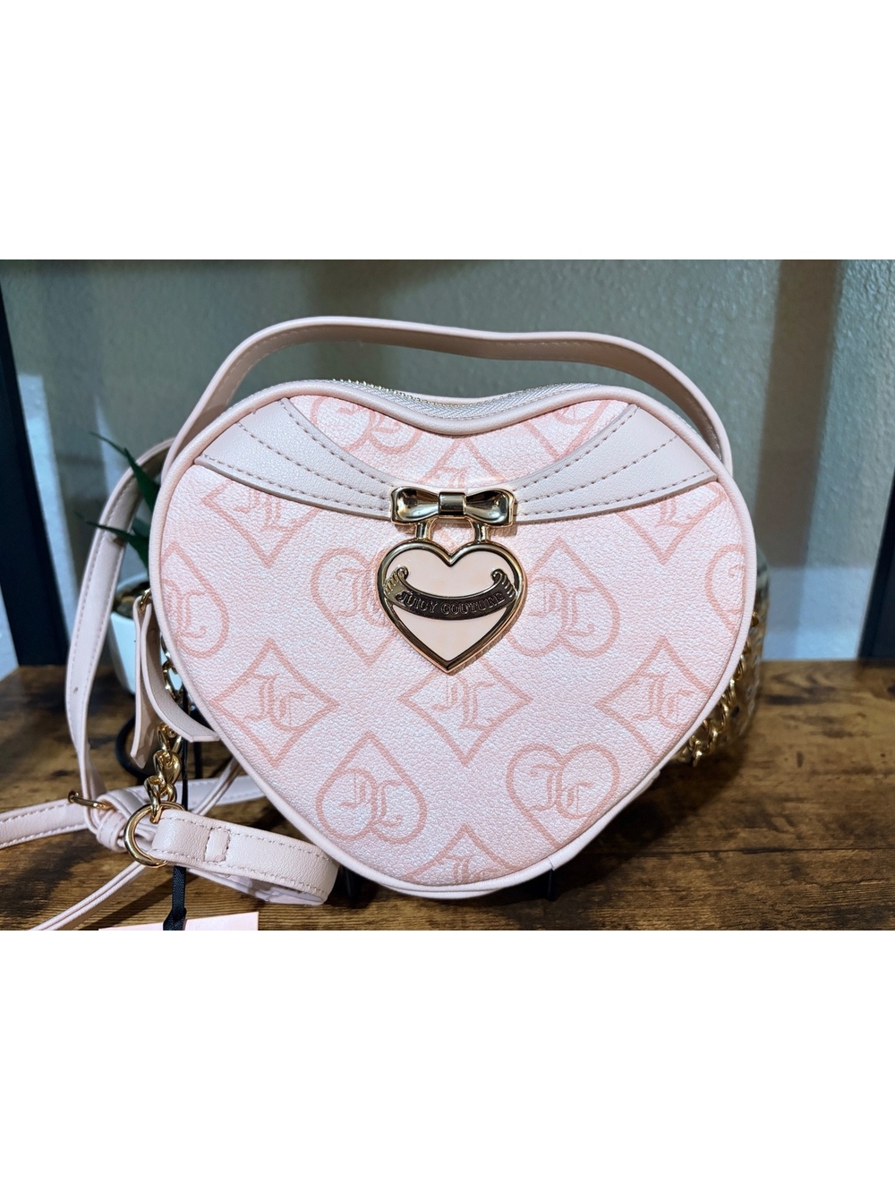 Juicy Couture Precious Moments Heart Shaped Pink Crossbody Purse